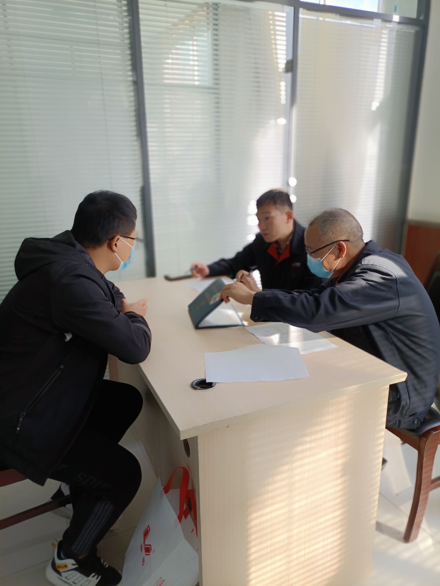 新赤湾司机招聘面试流程 试车谈待遇注意事项