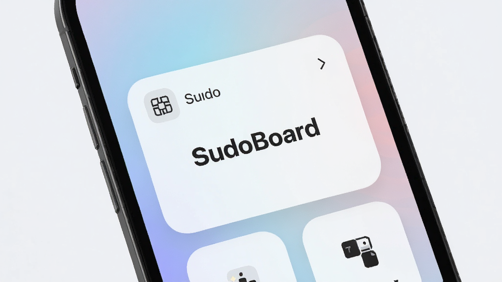 一部手机屏幕显示极简卡片式操作面板,卡片上标注“SudoBoard”名称,画面主体突出界面布局,采用居中排版,风格为现代简约科技风,细节含柔和渐变背景、清晰图标、圆角卡片,画质高清,干净,无多余元素