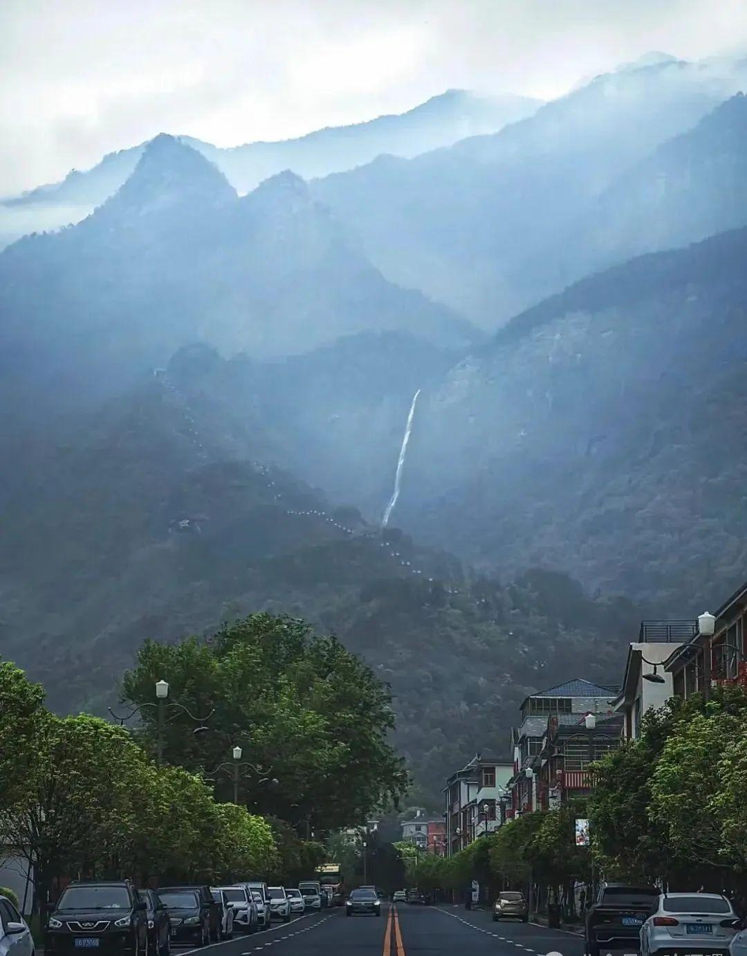 娃邻国 北坡云海 观景台