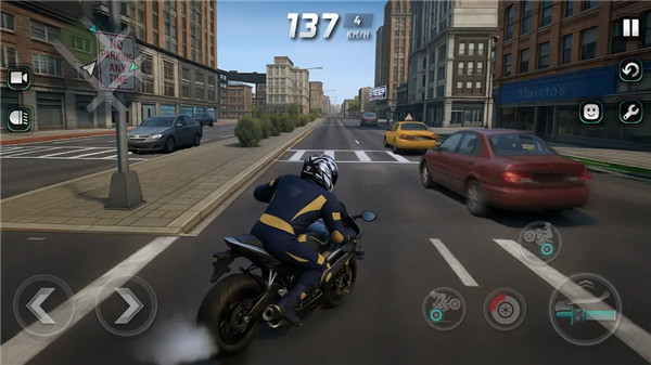 极限摩托车模拟器(Extreme Motorcycle Simulator) 雨天湿滑路面驾驶视角