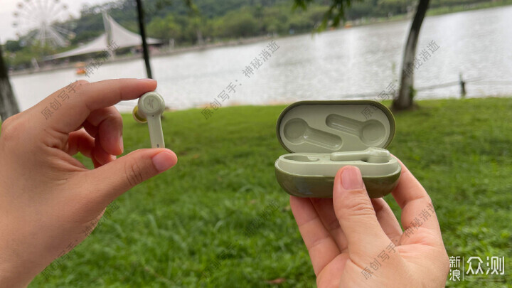 竹林鸟耳机日常佩戴使用场景实拍图